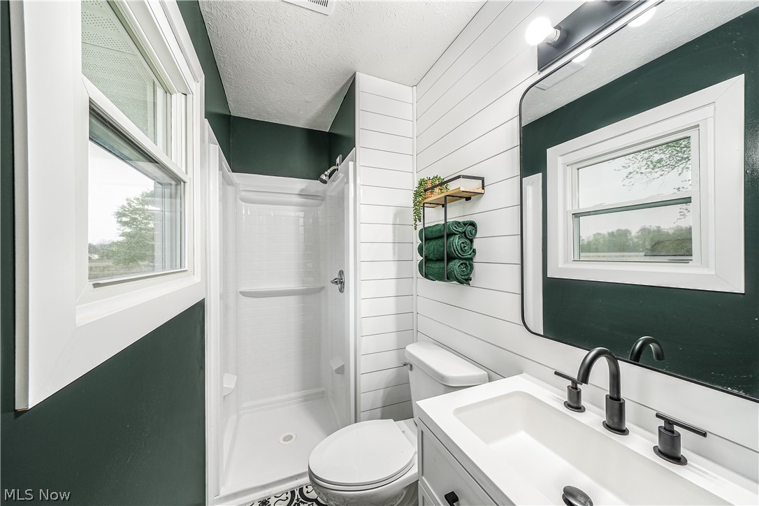 9564 Wolf Road Windham, OH 44288 - Photo 20 of 48