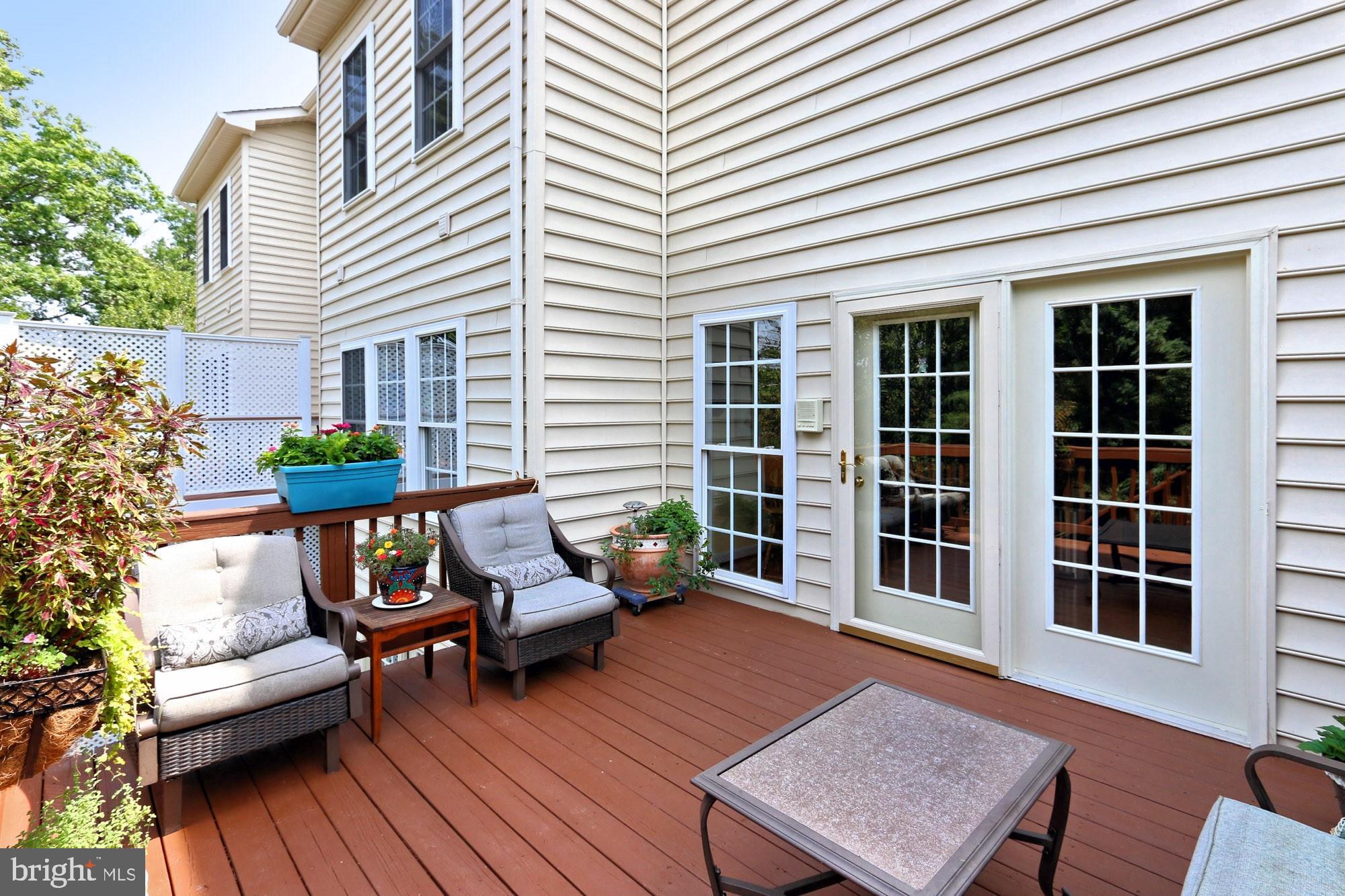 7357 Cluster House Way Gainesville, VA 20155 - Photo 42 of 46 Walk-in to breakfast nook and kitchen.