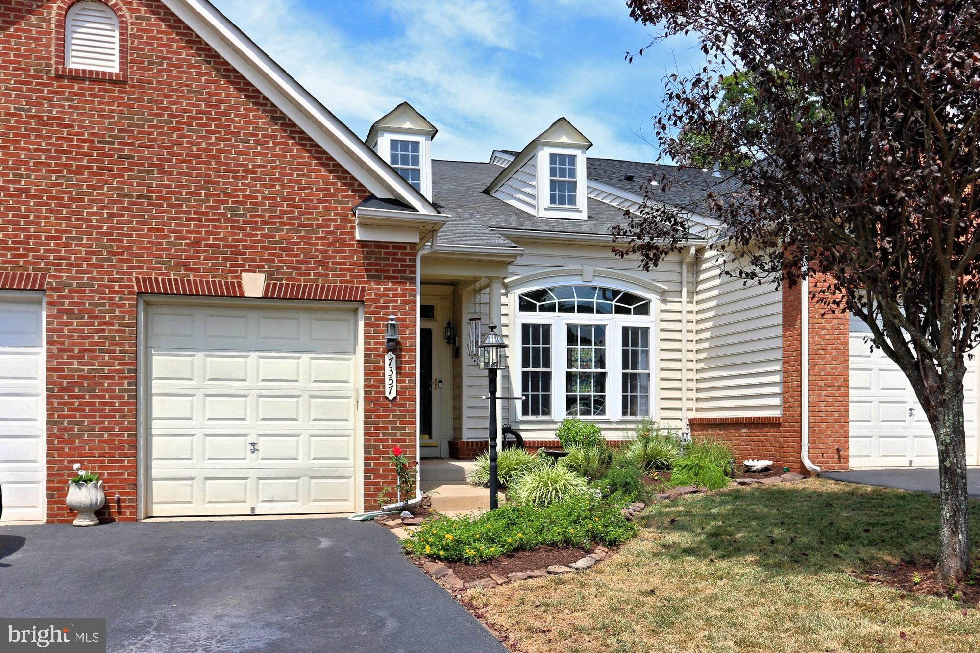 7357 Cluster House Way Gainesville, VA 20155 - Photo 6 of 46 Villa Home with Main Level Master Bedroom Suite!