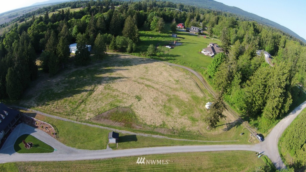 22648 North Starbird Road Mount Vernon, WA 98274 - Photo 2 of 25 Gallery Image 2