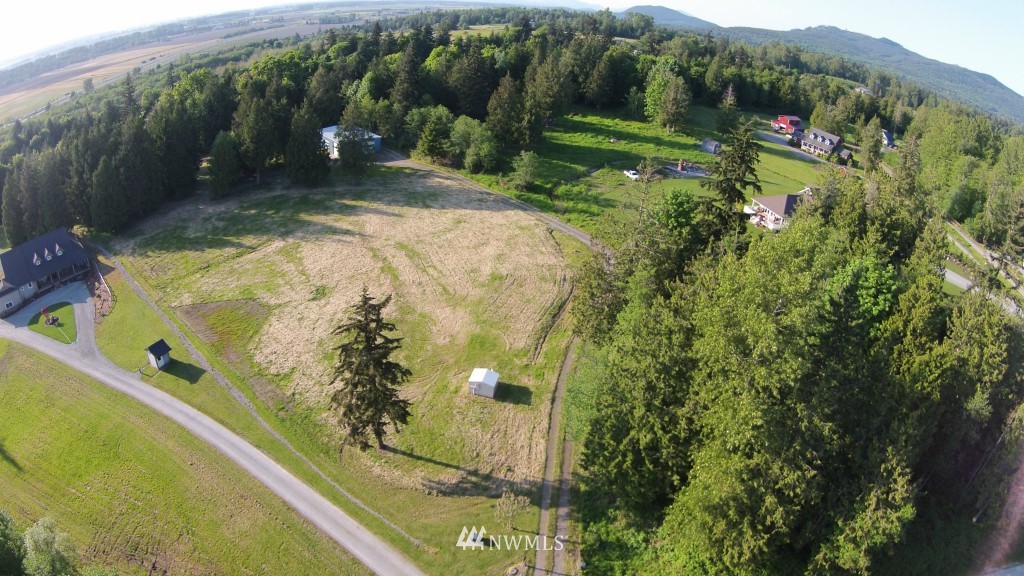 22648 North Starbird Road Mount Vernon, WA 98274 - Photo 3 of 25 Gallery Image 3