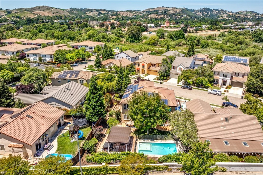 204 Vista Del Rio Court Paso Robles, CA 93446 - Photo 38 of 43