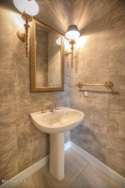 7705 East Doubletree Ranch Road, Unit 12 Scottsdale, AZ 85258 - Photo 22 of 65 007_Vanity