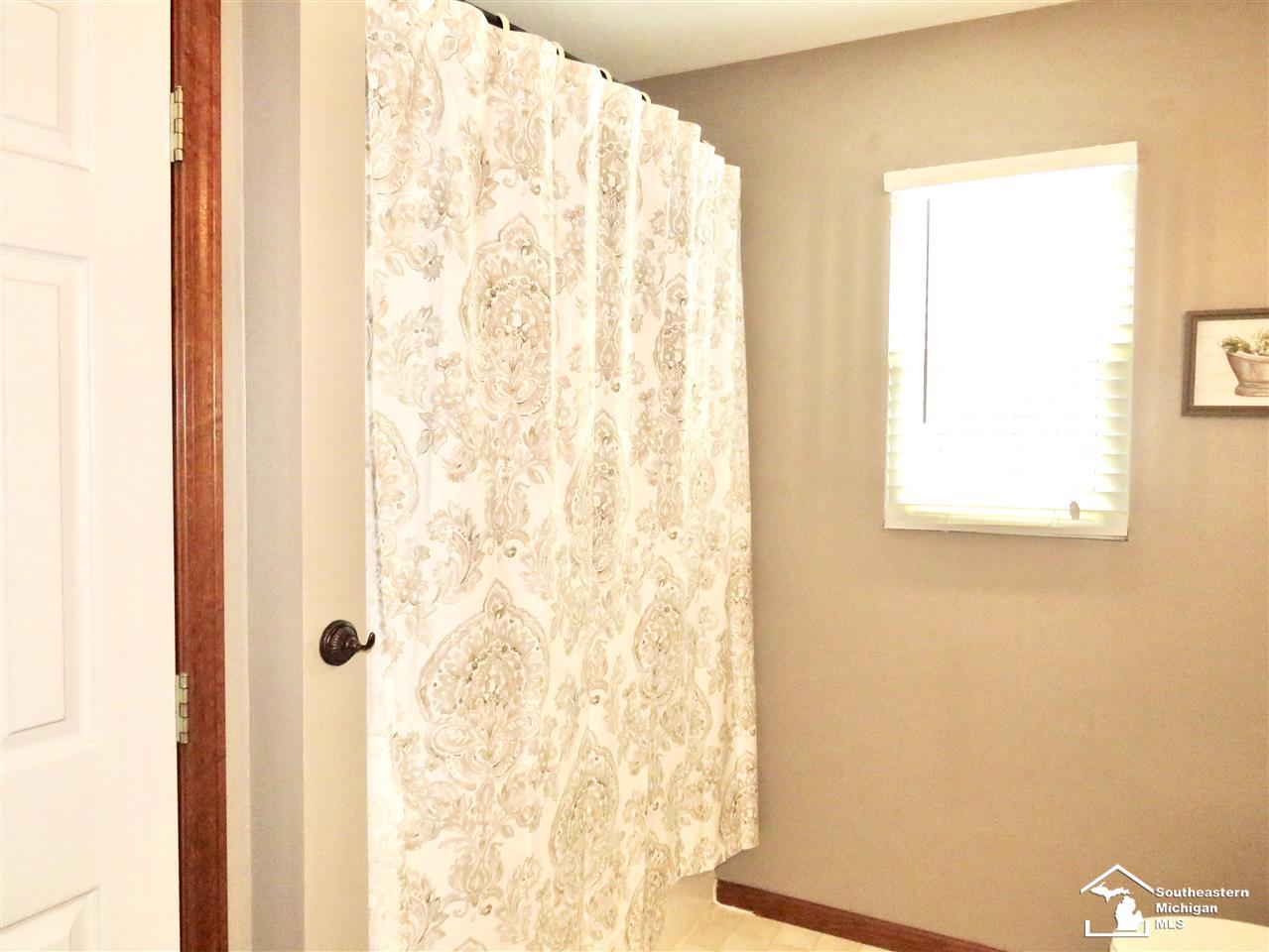 7265 Jackman Road Temperance, MI 48182 - Photo 46 of 61