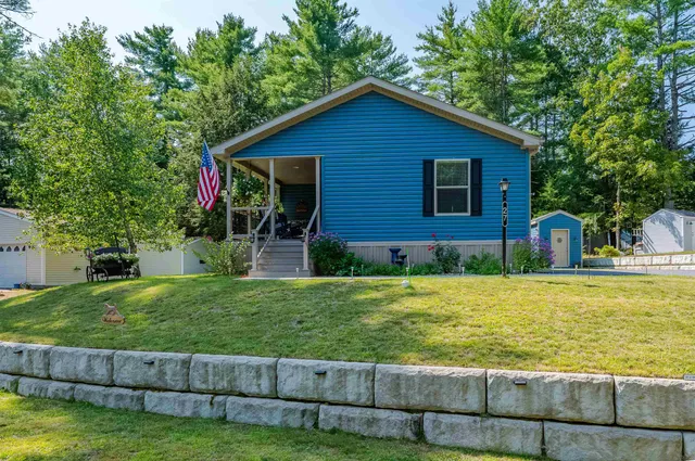 $330,000 | 27 Murray Drive, Rochester, NH 03868