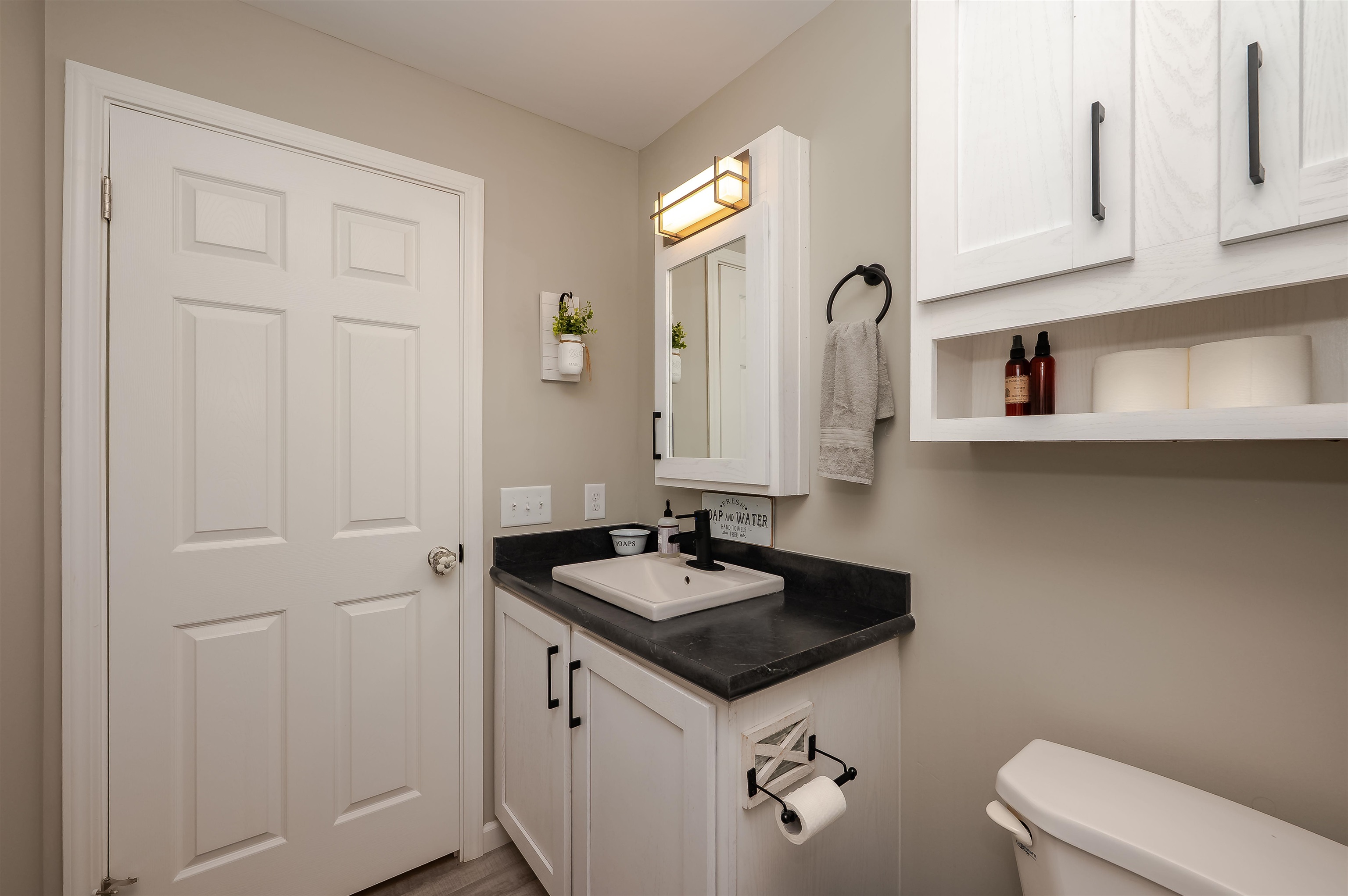 27 Murray Drive Rochester, NH 03868 - Photo 15 of 34