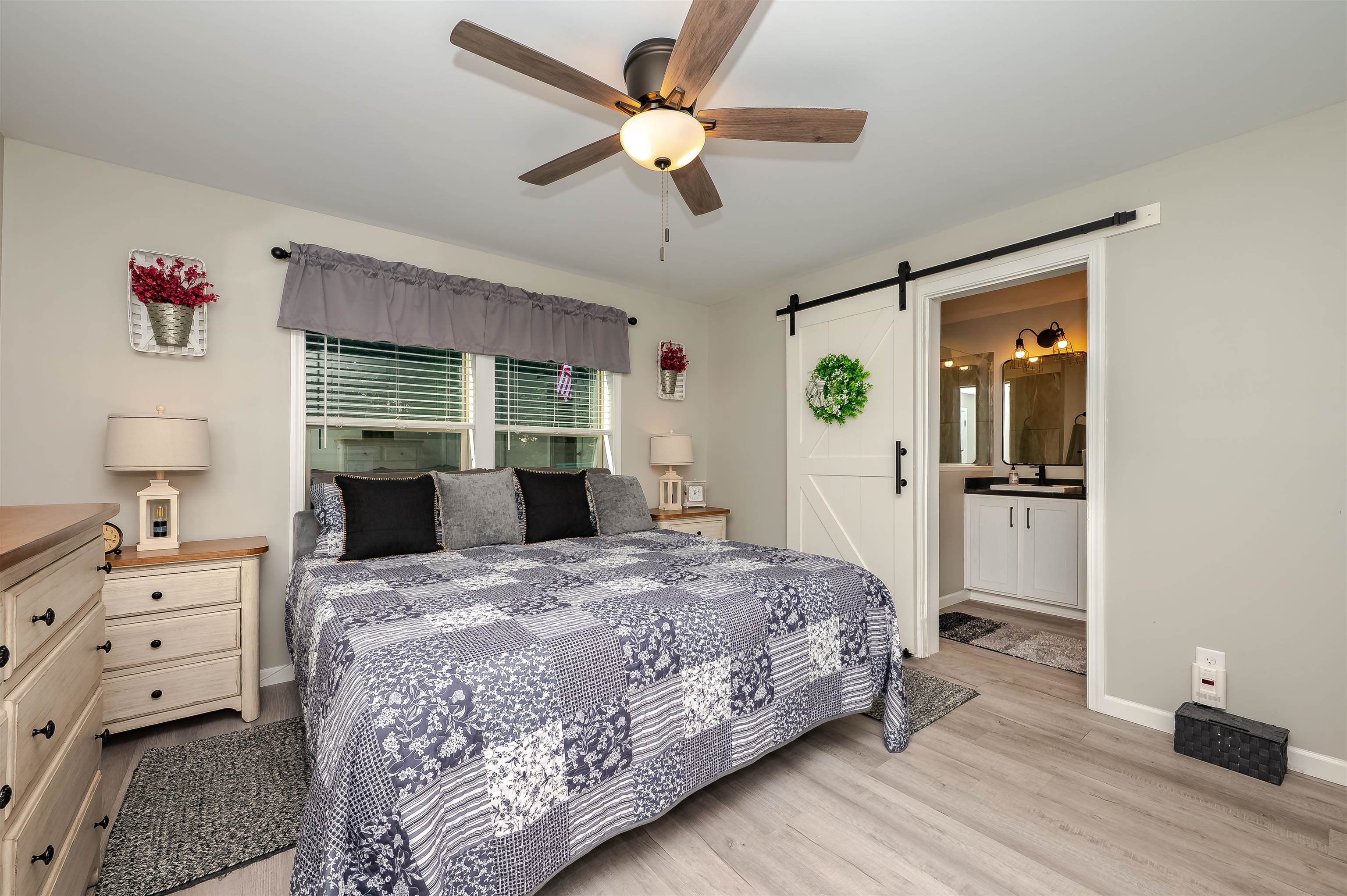 27 Murray Drive Rochester, NH 03868 - Photo 18 of 34