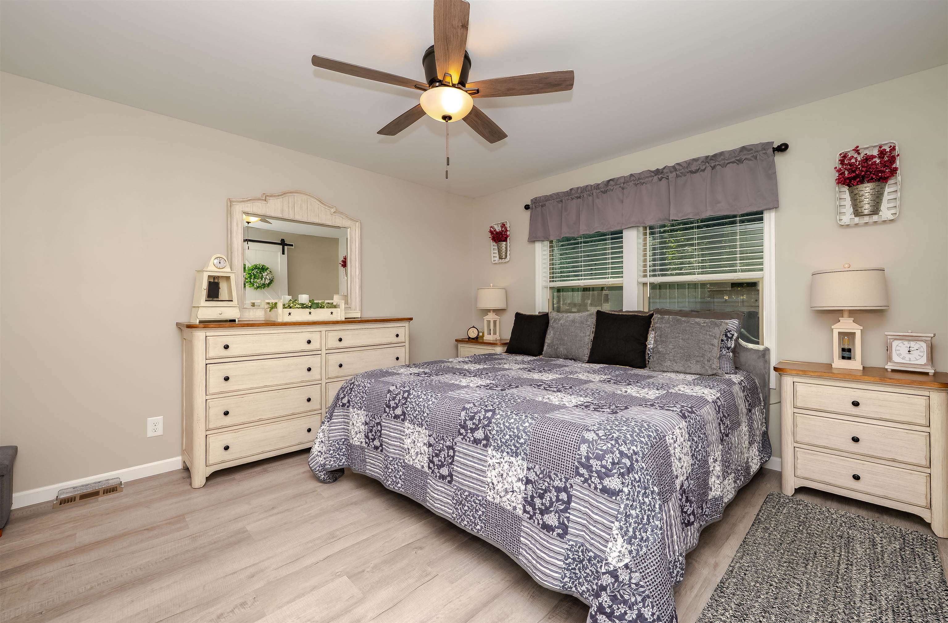 27 Murray Drive Rochester, NH 03868 - Photo 21 of 34