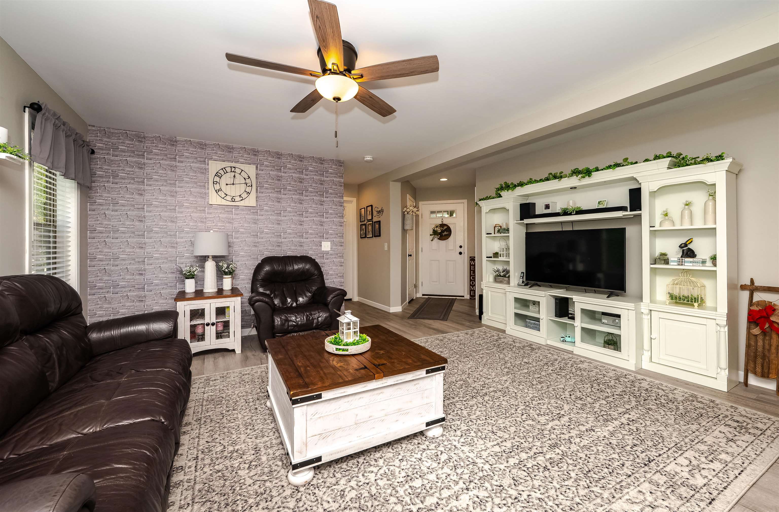 27 Murray Drive Rochester, NH 03868 - Photo 6 of 34