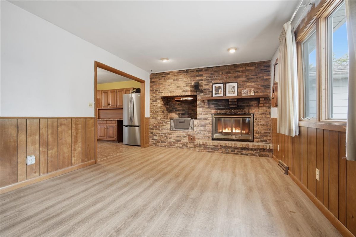 912 Parmon Road Bloomington, IL 61701 - Photo 16 of 36 Gallery Image 16