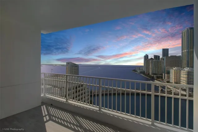$3,700 | 701 Brickell Key Boulevard, Unit 2501, Miami, FL 33131