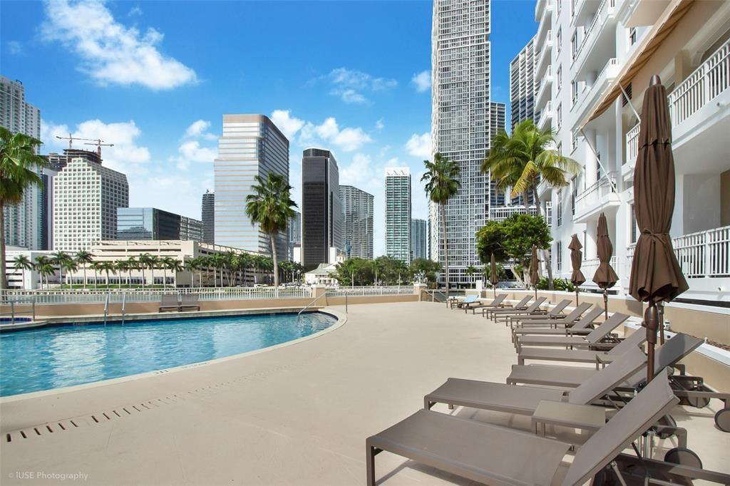 701 Brickell Key Boulevard, Unit 2501 Miami, FL 33131 - Photo 16 of 18