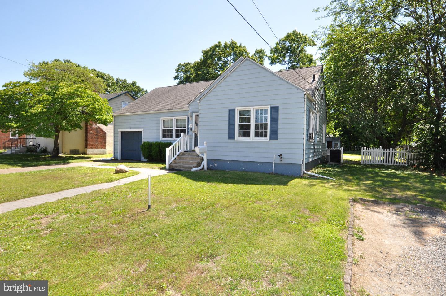 711 Filbert Street Palmyra, NJ 08065 - Photo 2 of 22 VIEW FROM 2ND DRIVEWAY