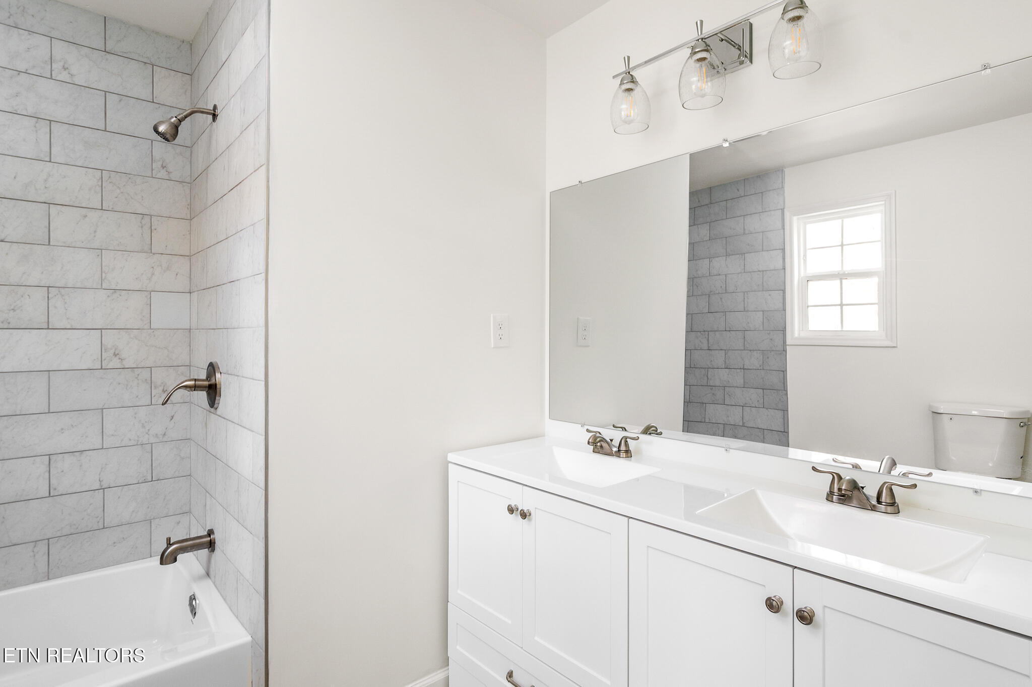 170 Lone Mountain Road Andersonville, TN 37705 - Photo 29 of 33 Owners Bathroom