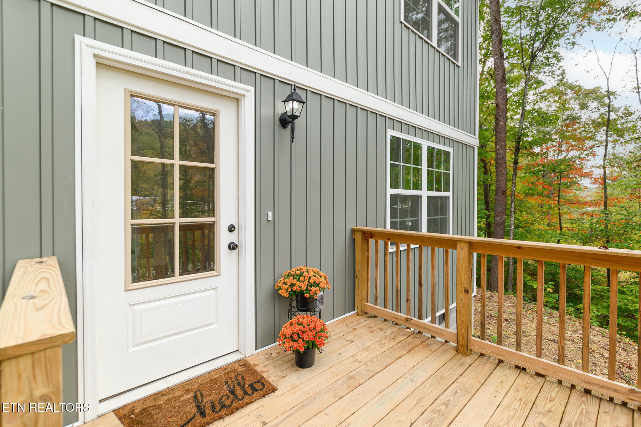 170 Lone Mountain Road Andersonville, TN 37705 - Photo 6 of 33 Welcome in!