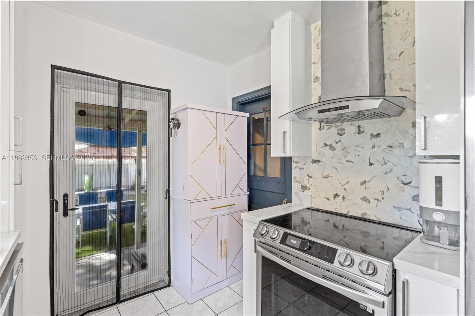 5340 Southwest 5th Street Miami, FL 33134 - Photo 15 of 43