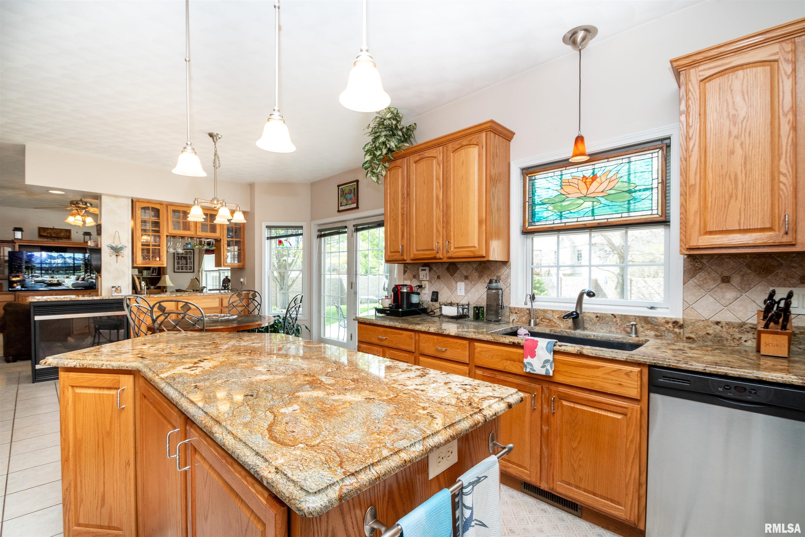 309 West Copperfield Drive Dunlap, IL 61525 - Photo 22 of 71