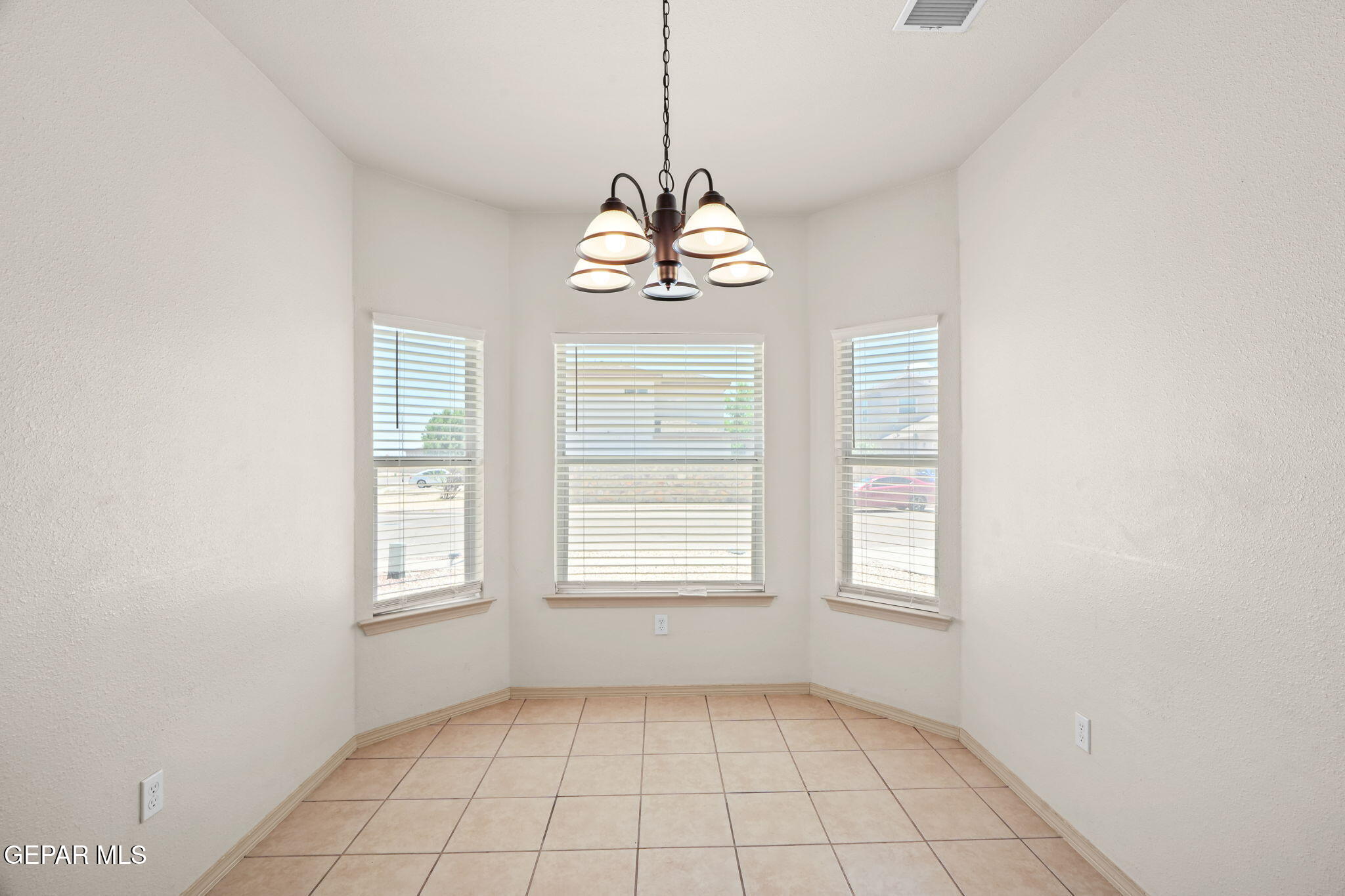5953 Redstone Rim Drive El Paso, TX 79934 - Photo 16 of 54 5953 Redstone Rim Dr-15