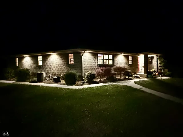 $415,000 | 1201 10th Street, Covington, IN 47932