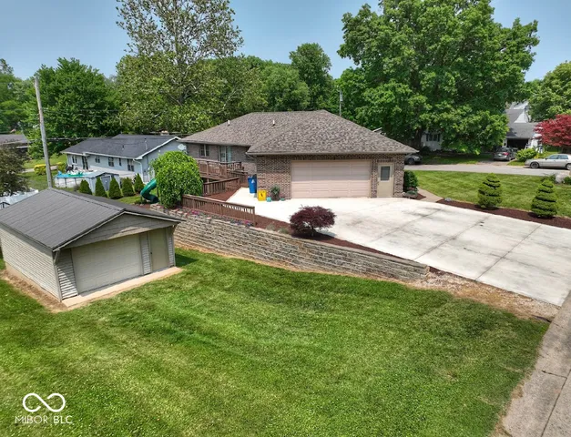 $415,000 | 1201 10th Street, Covington, IN 47932