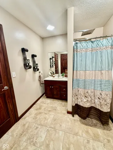 $415,000 | 1201 10th Street, Covington, IN 47932