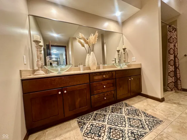 $415,000 | 1201 10th Street, Covington, IN 47932