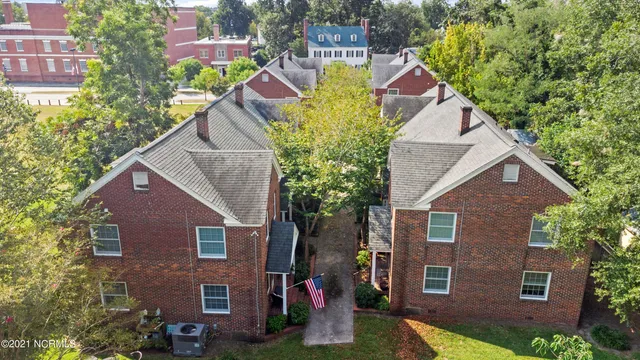 $1,300 | 514 Broad Street, New Bern, NC 28560