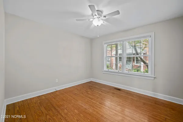 $1,300 | 514 Broad Street, New Bern, NC 28560