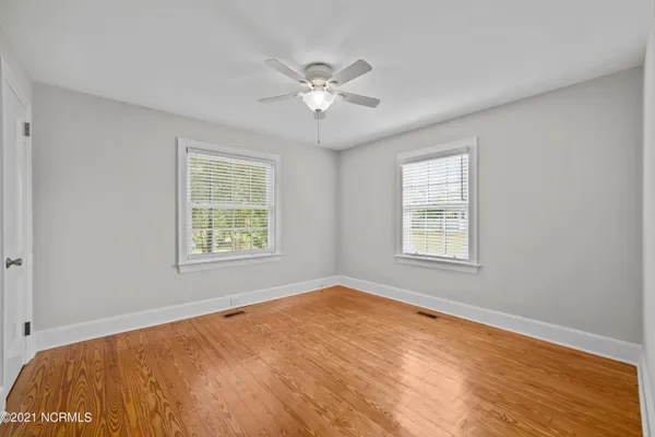 $1,300 | 514 Broad Street, New Bern, NC 28560