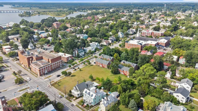 $1,300 | 514 Broad Street, New Bern, NC 28560