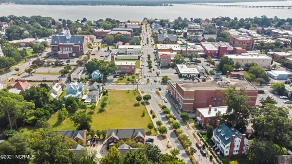 $1,300 | 514 Broad Street, New Bern, NC 28560