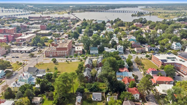 $1,300 | 514 Broad Street, New Bern, NC 28560