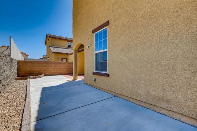 $1,975 | 4658 Lime Straight Drive, Las Vegas, NV 89115