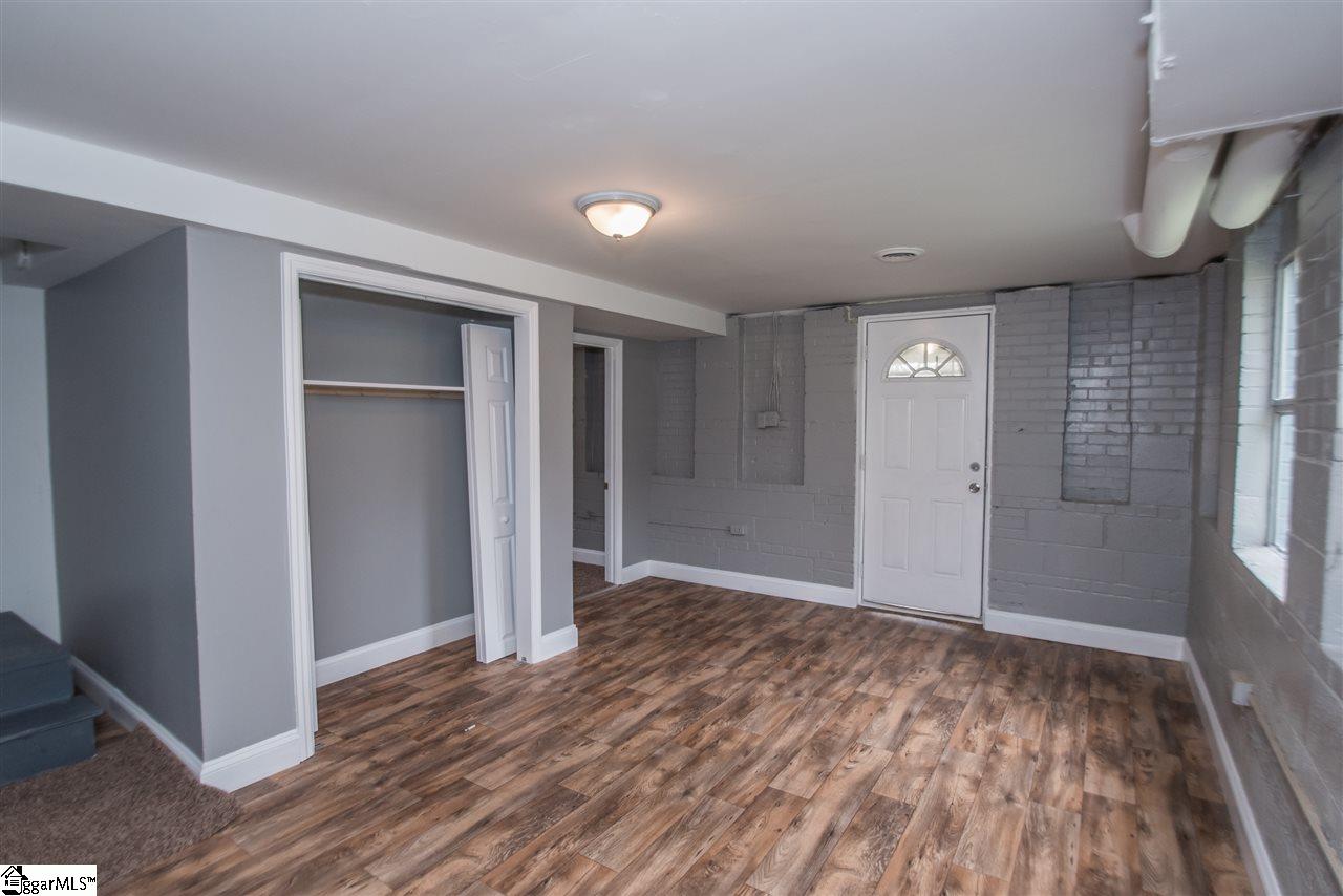 9 Collinson Road Greenville, SC 29605 - Photo 23 of 35 Gallery Image 23