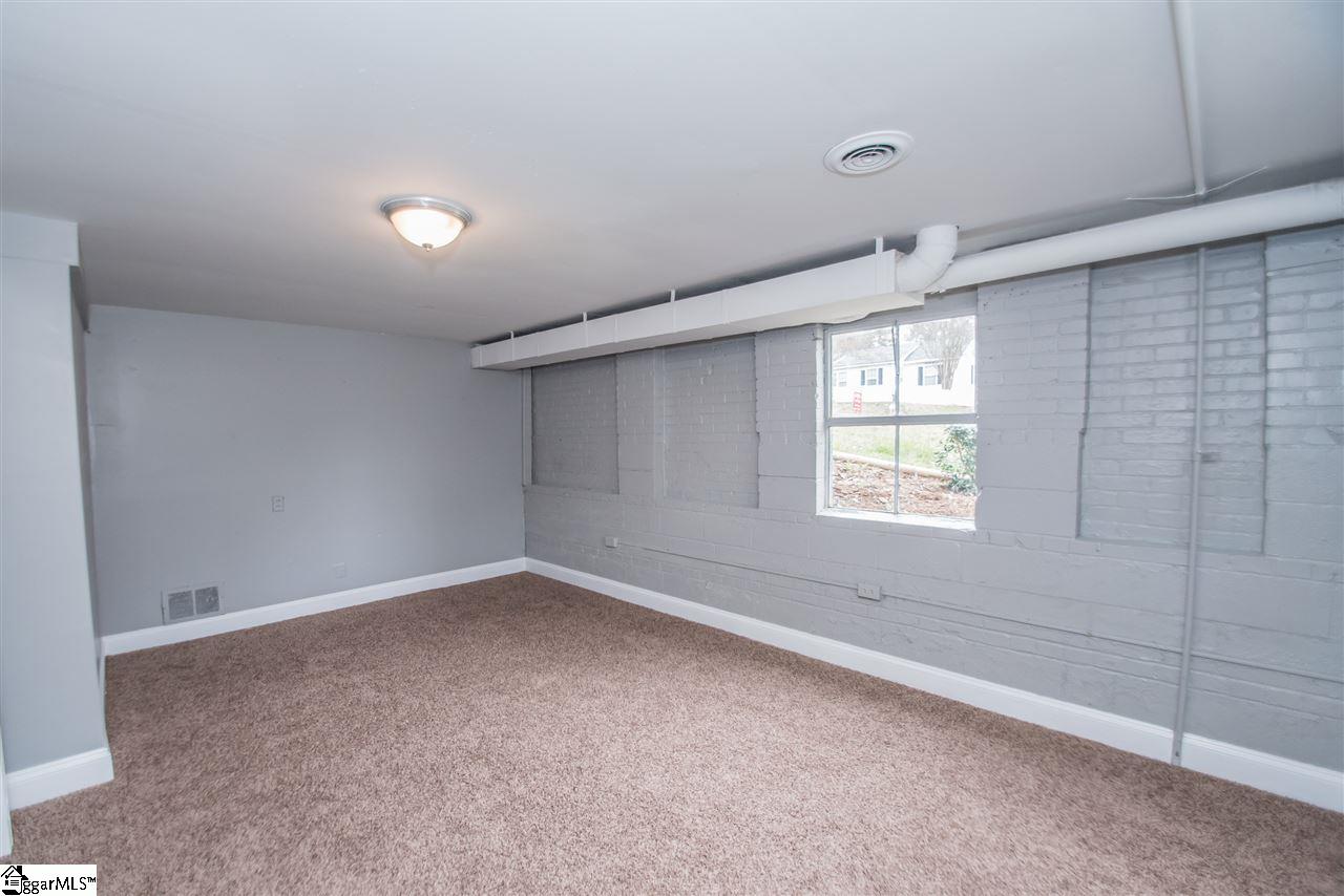 9 Collinson Road Greenville, SC 29605 - Photo 24 of 35 Gallery Image 24