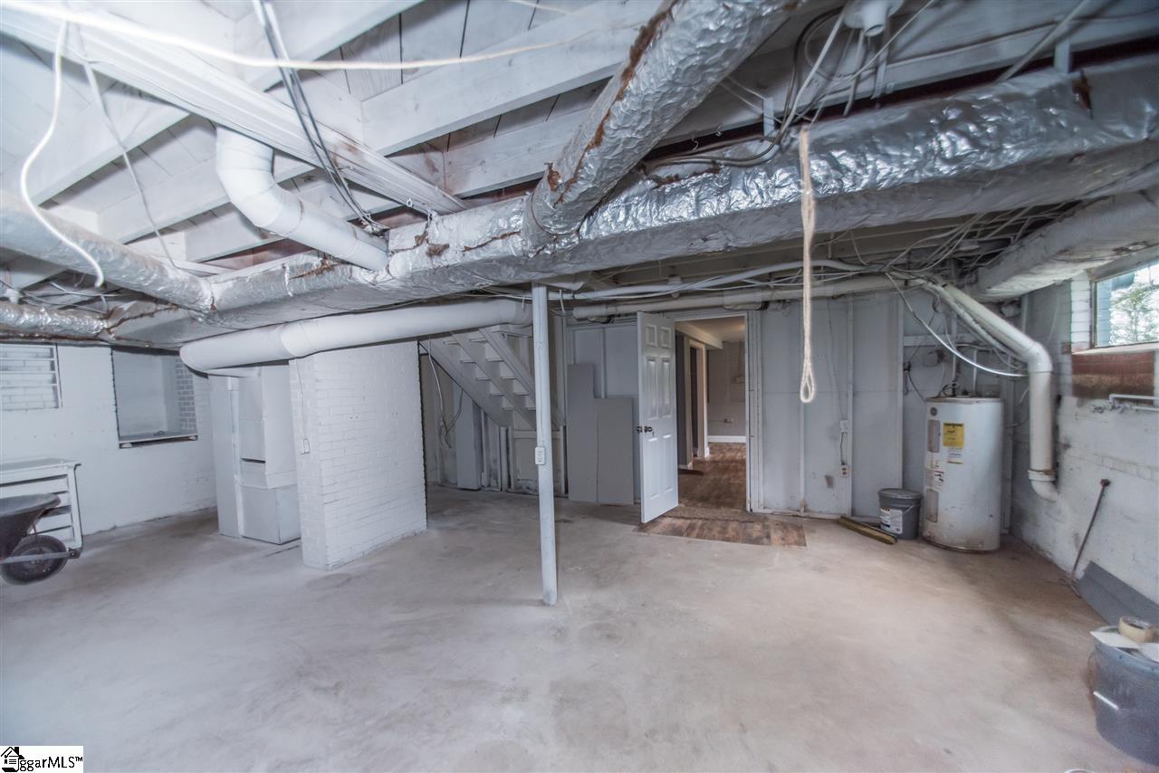 9 Collinson Road Greenville, SC 29605 - Photo 35 of 35 Gallery Image 35
