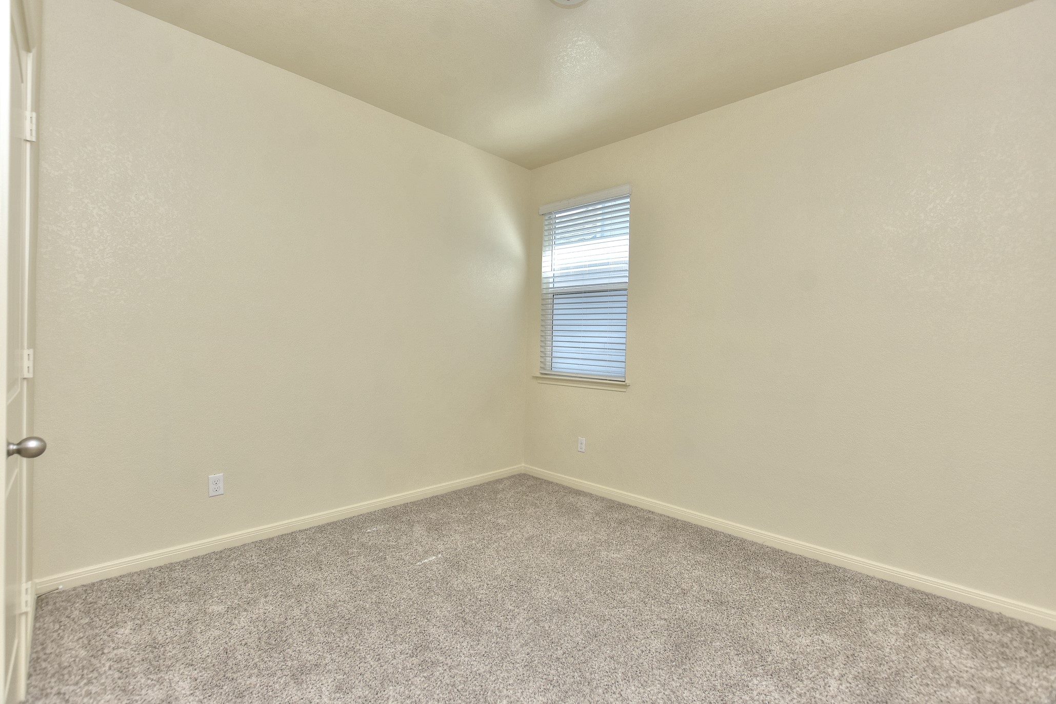 6201 Kildare Drive Georgetown, TX 78626 - Photo 12 of 29 Carpeted empty room featuring baseboards