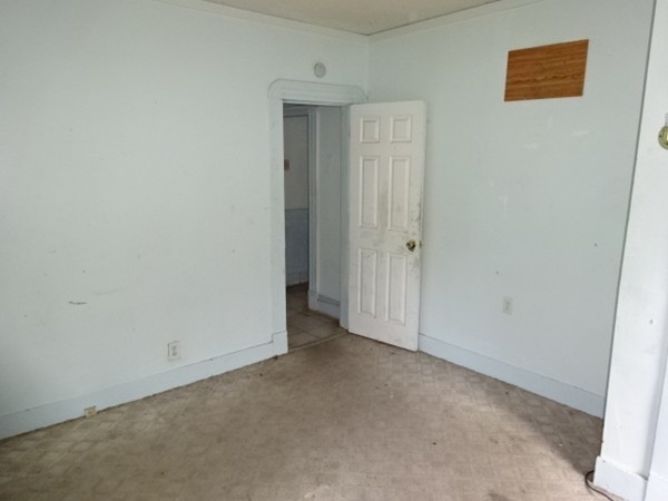256 White Street Springfield, MA 01108 - Photo 7 of 15 a view of an empty room