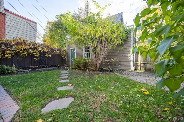 $519,000 | 555 West Ferry Street, Buffalo, NY 14222