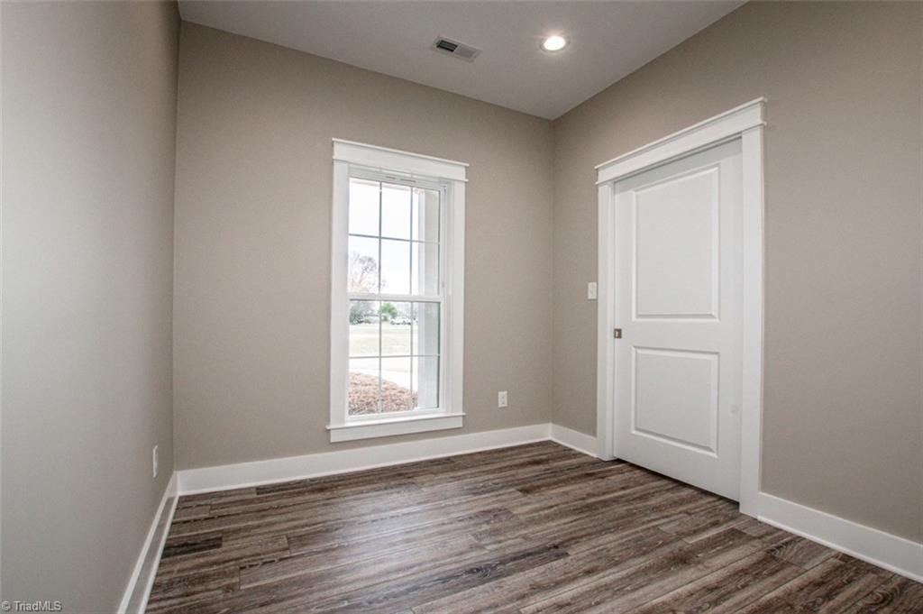 414 Longview Road Statesville, NC 28625 - Photo 24 of 44 Gallery Image 24