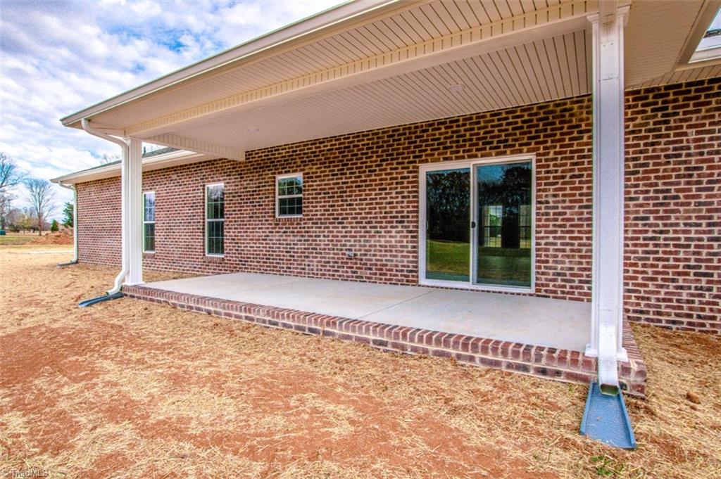 414 Longview Road Statesville, NC 28625 - Photo 43 of 44 Gallery Image 43