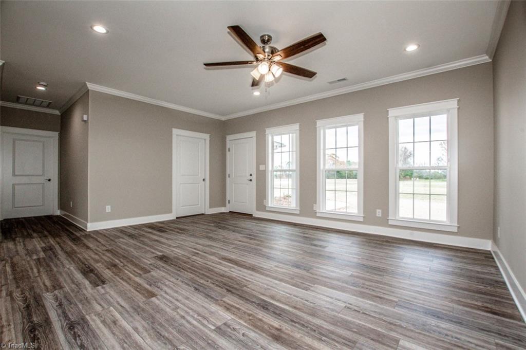 414 Longview Road Statesville, NC 28625 - Photo 8 of 44 Gallery Image 8