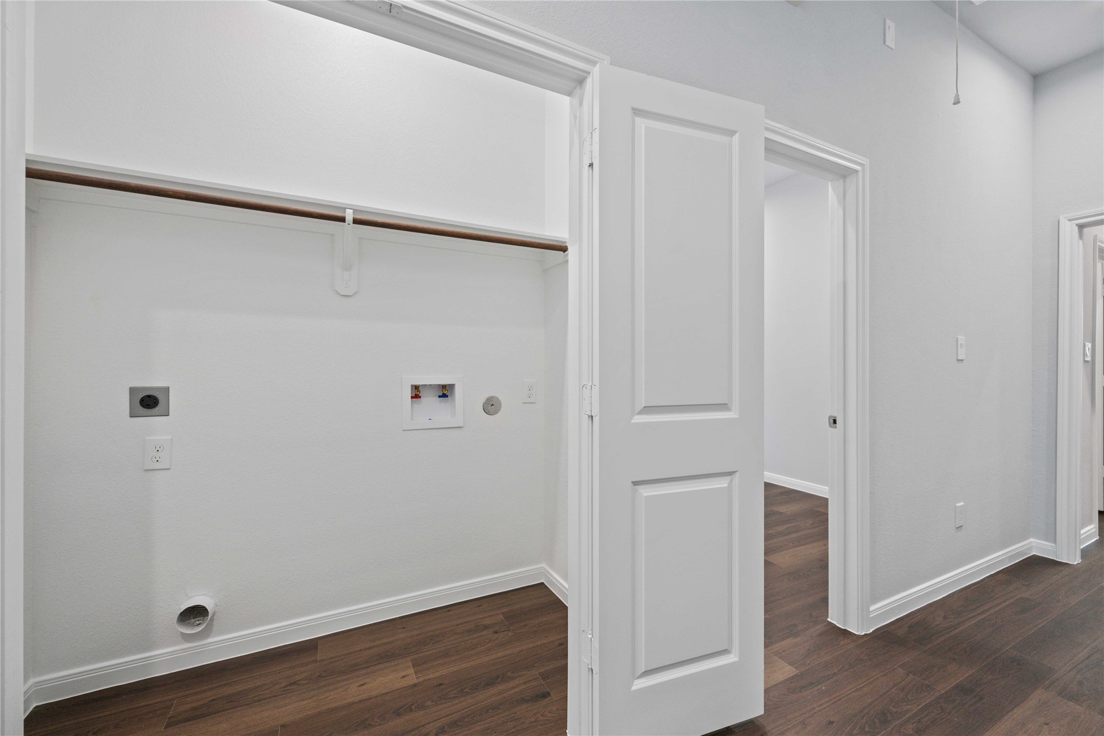 18831 Luminescent Ln Spring Spring, TX 77379 - Photo 24 of 36 a view of closet area