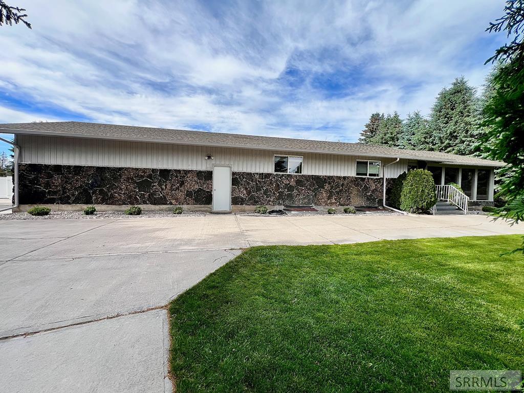 3785 East Wanda Ammon, ID 83406 - Photo 6 of 83