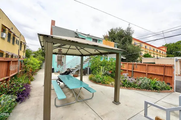 $2,865 | 30 Eastern Avenue, Unit B, Pasadena, CA 91107