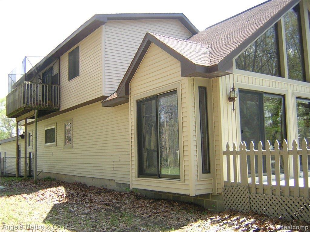 43650 Willis Road Belleville, MI 48111 - Photo 25 of 25 43650 willis back