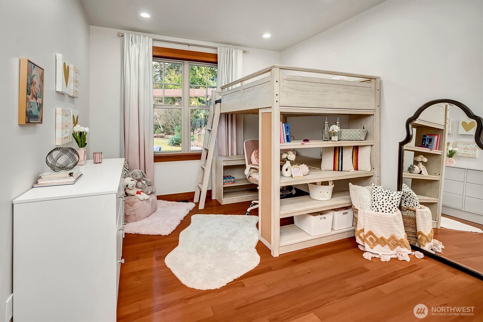 3018 Ilwaco Avenue Northeast Renton, WA 98059 - Photo 17 of 40