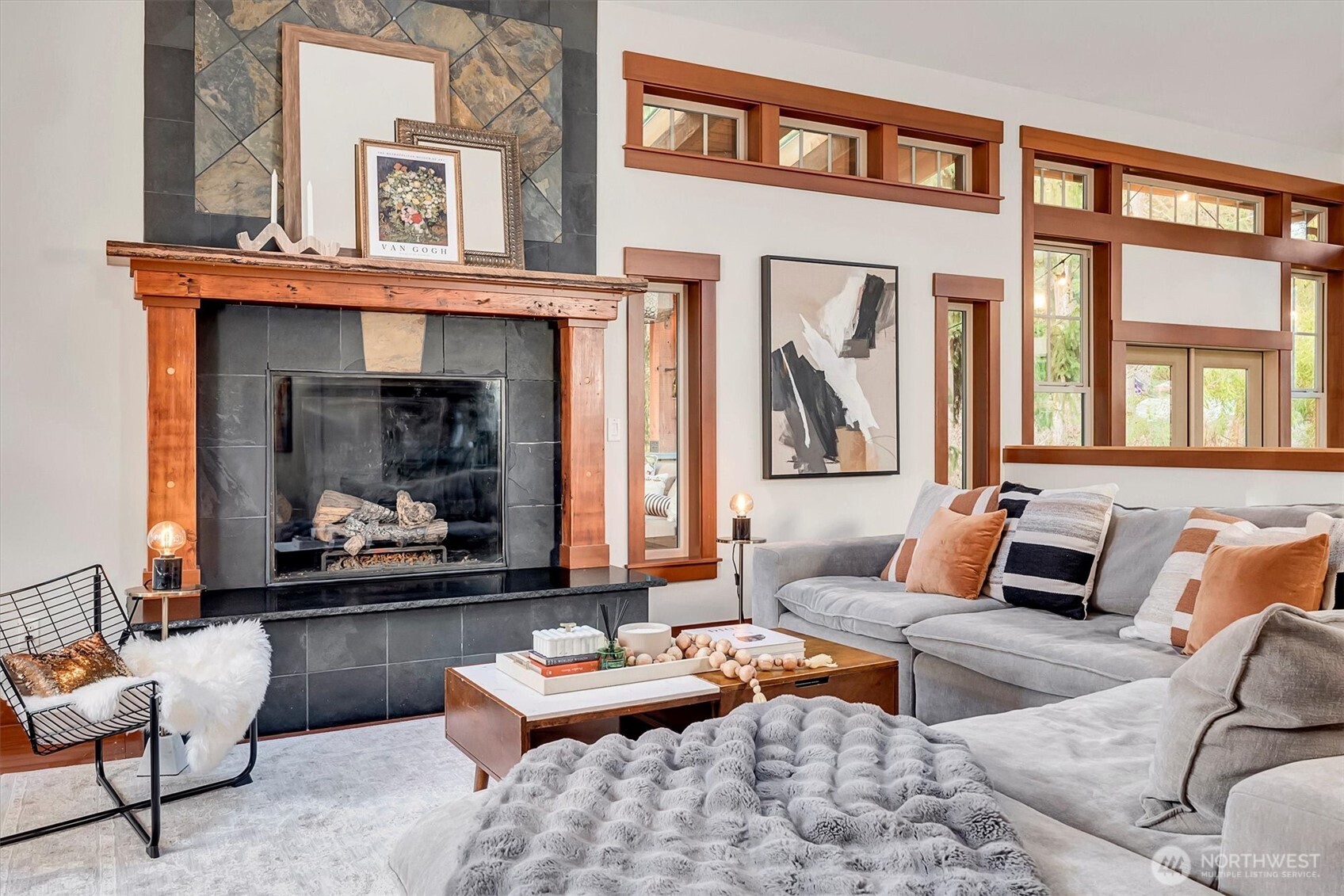 3018 Ilwaco Avenue Northeast Renton, WA 98059 - Photo 5 of 40