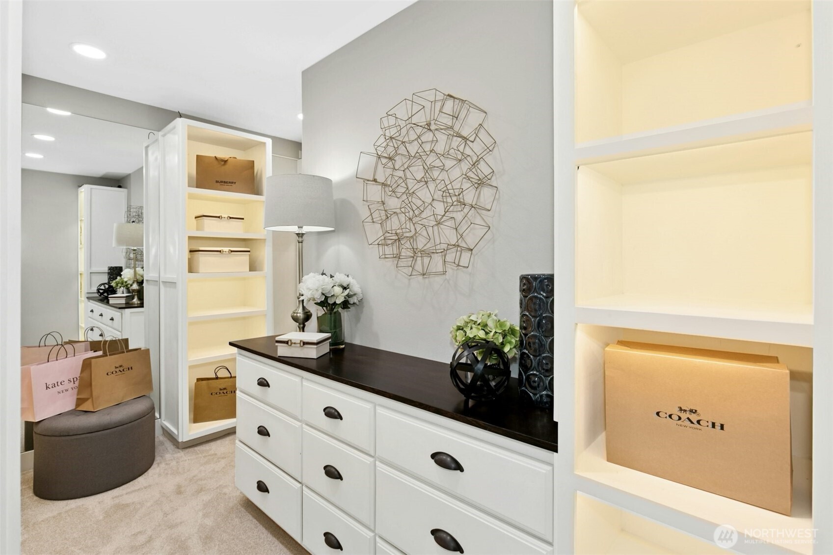 13020 172nd Avenue Southeast Renton, WA 98059 - Photo 18 of 40 a living room with furniture and flowers
