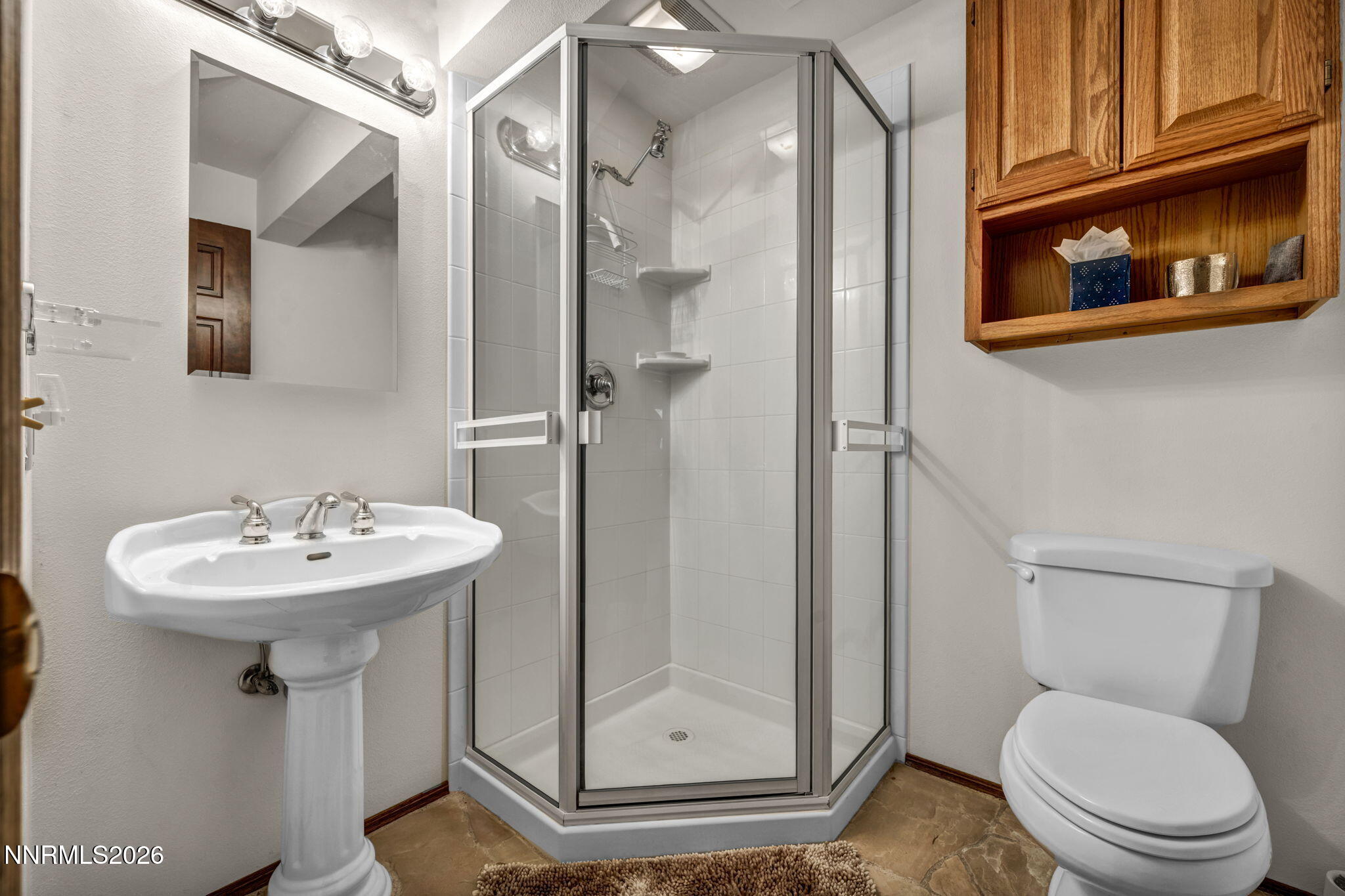 1300 Douglas Fir Drive Reno, NV 89511 - Photo 31 of 38 Guest Suite Bathroom